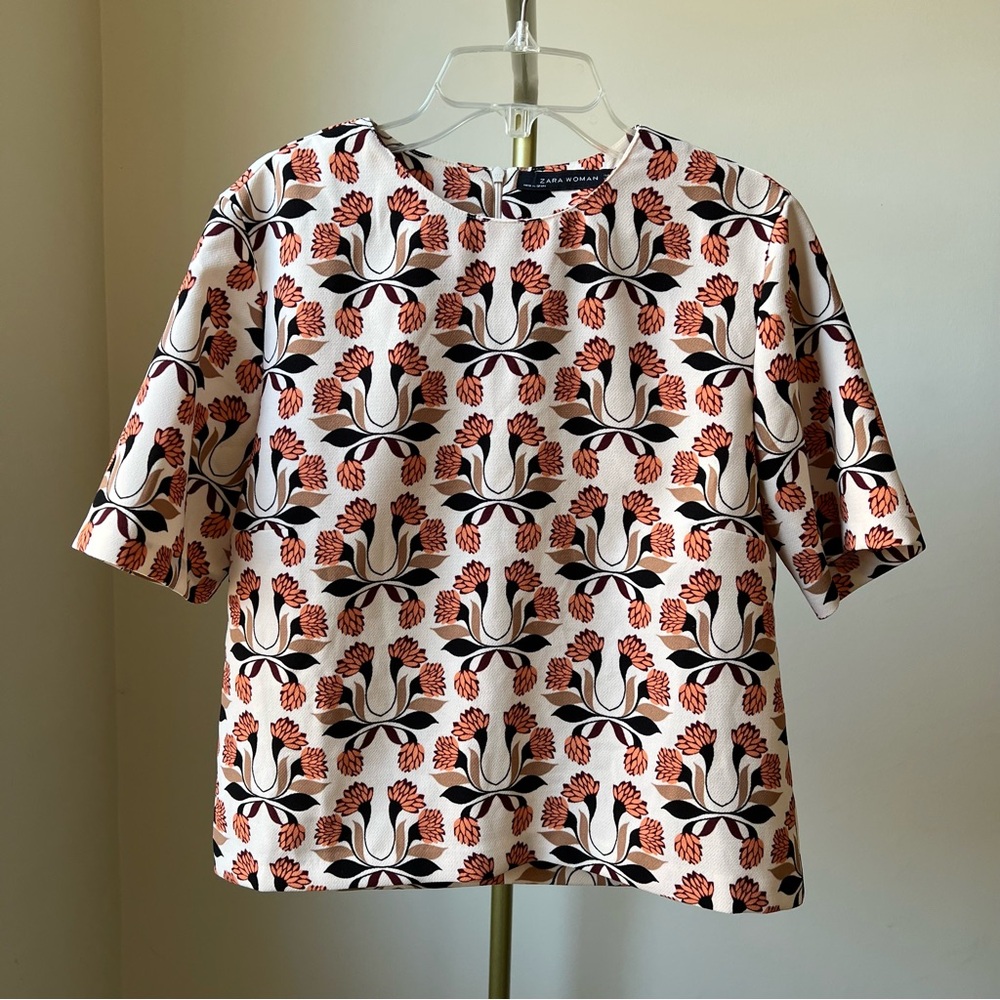 Zara print motif top M